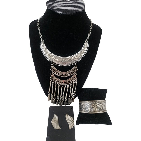 Boho Trendy Silver-tone Egyptian Style Necklace, Cuff Bracelet & Stud Earrings - Picture 5 of 9